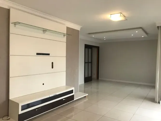 Vila Mariana - 133m² úteis - 3 Suítes - 2 Vagas - Próximo ao Liceu Pasteur e Metrô.