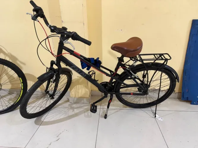 Vendo 2 bikes. Aro 26 é Aro 29