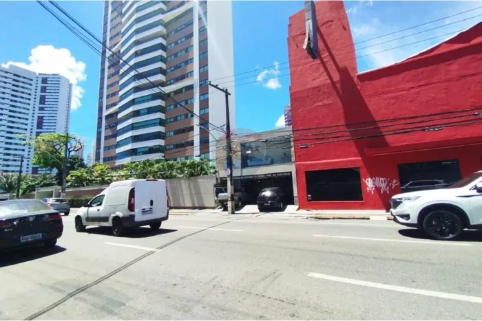 "Oportunidade Única: Terreno Madalena, Recife"