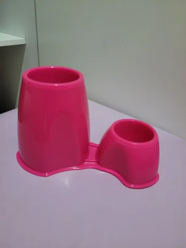 Porta lápis e clipes 