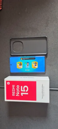 Vendo um celular xaomi redmi note 15 para vender ligeiro  todo completo 