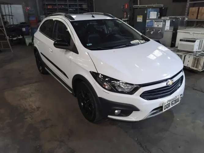 Chevrolet Onix Activ 1.4 8V Flex Mec. 4P 2019