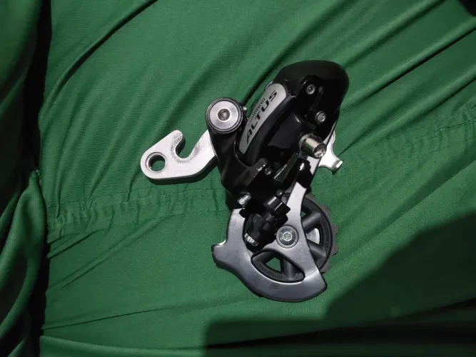 Câmbio Traseiro Shimano Altus RD-M310 7v / 8v