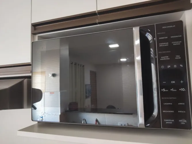 Microondas Eletrolux 23 Lt