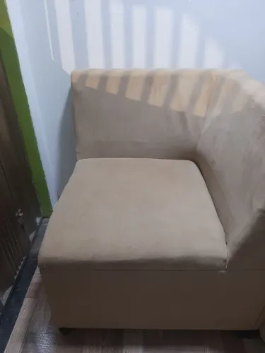 Poltrona semi nova.. pouco usado. Valor 120, já é esse. Pra ir buscar. Dúvidas *65