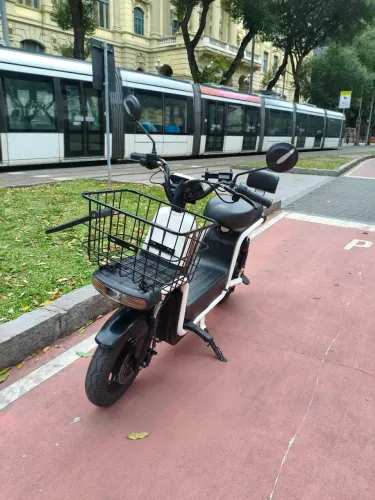 Scooter Elétrica UP X1 1000W - Excelente Estado!