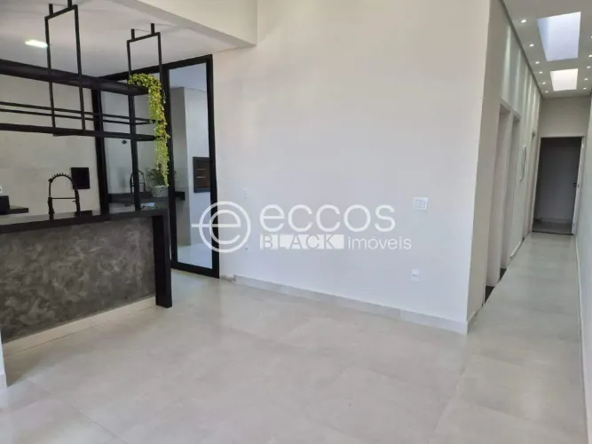 Casa em condomínio à venda, 3 quartos, 1 suíte, 2 vagas, Jardim Residencial Villagio Ipane