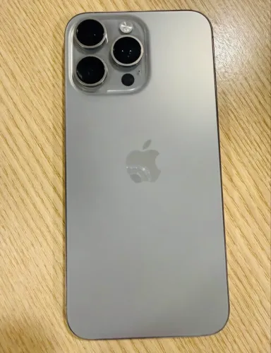 iPhone 15 pro Max 512g
