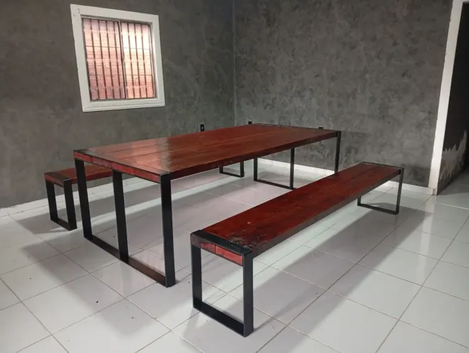 Mesa industrial rústica