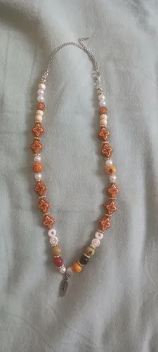 Colar feminino feito de fio encerado de 1mm