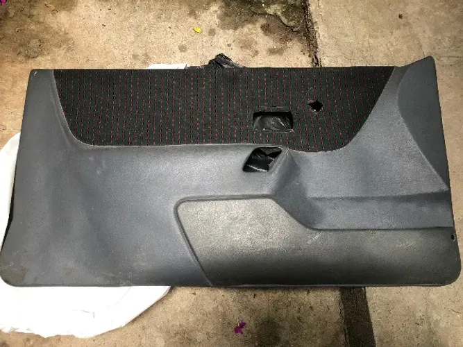 Vendo forracao de porta completa do escort xr3 ano 1987/88