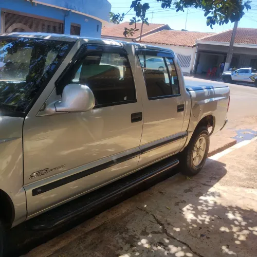 Chevrolet S10 Pick-up Luxe 2.8 4X2 CD TB Int.dies. 2001