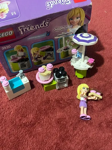 LEGO Friends 3930 - Stephanie?s Outdoor Bakery