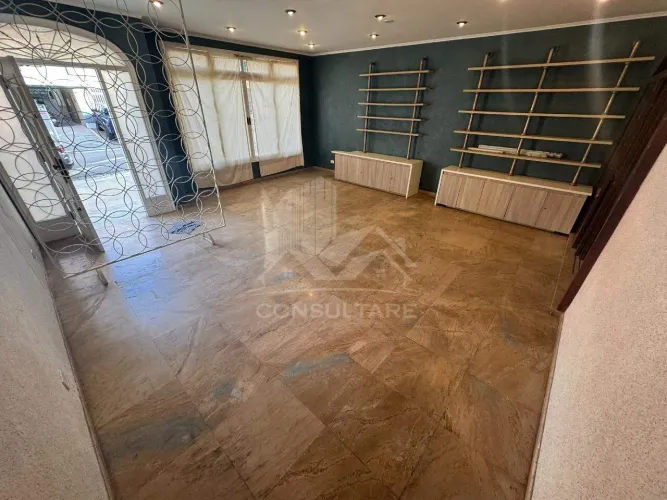 Casa Comercial para Locação no Gonzaga | 183 m² | 4 Salas/Dormitórios | 3 Vagas | Santos/S