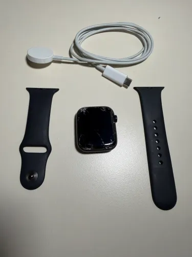 Apple Watch (GPS) SE Geração 2 44mm