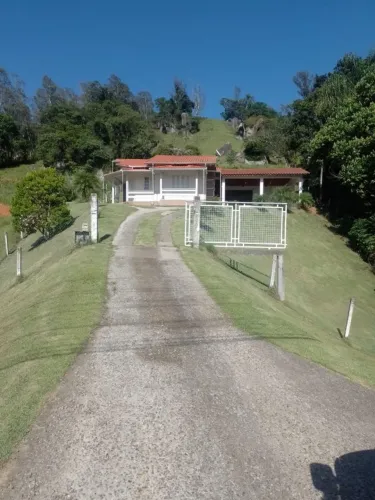 CASA EM GRAVATAL SC