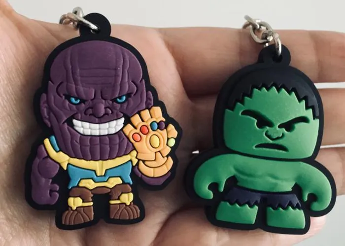 Chaveiro emborrachado hulk, capitão América, Thanos.