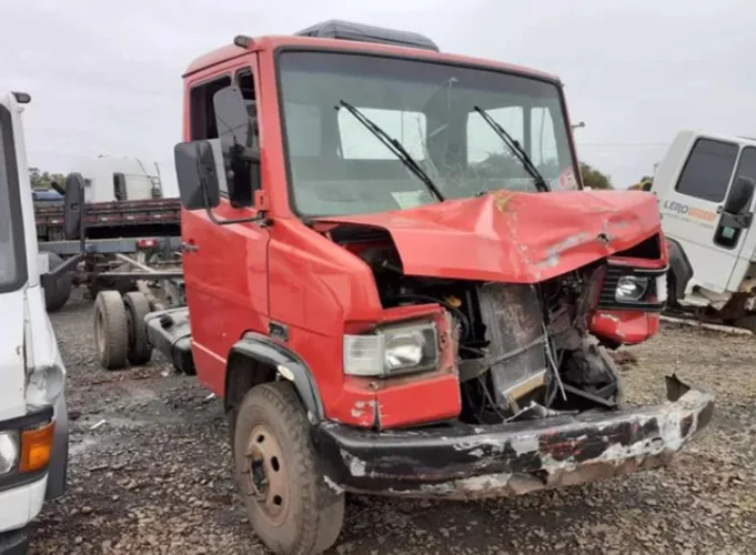 Peças Caminhão MB 912 709 710 914 Sucata Caminhão Mercedes Venda Peças 710 709 912 914