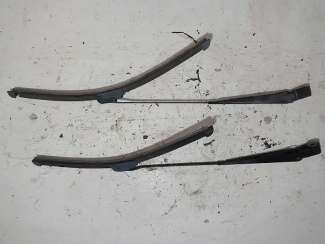 Braço Limpador Parabrisa Ford/Fiesta Street 2002/05 (PAR)