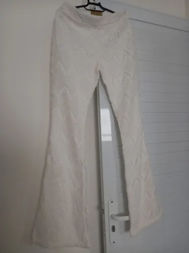 Calça de Renda