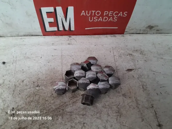 Tampas cromadas dos parafusos de roda Citroën Peugeot 