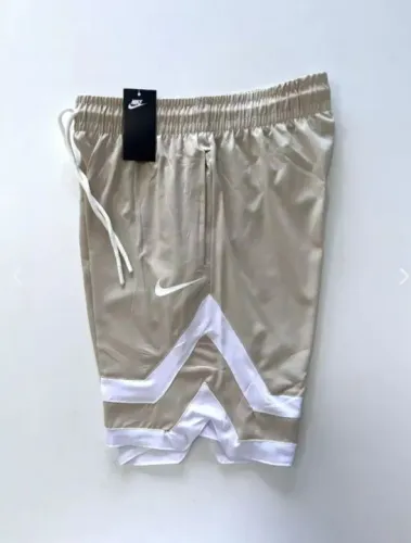 Bermuda dry fit masculina nos tamanhos M, G e GG 