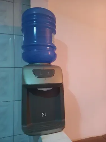       Bebedouro de Água Eletrônico Electrolux BE11X Acqua Fresh Prata