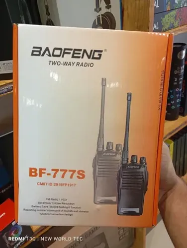 Rádio comunicador Baofeng 777s