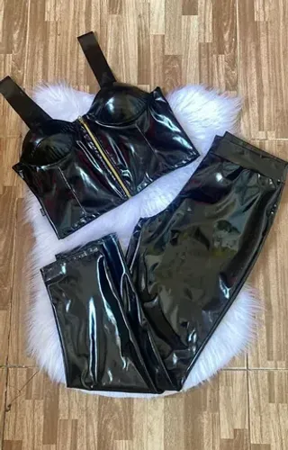 Conjunto Cropped e Calça Vinil G