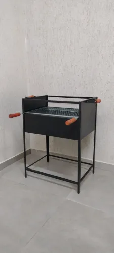 Churrasqueira - chapa reforçada de aço pintura epóxi