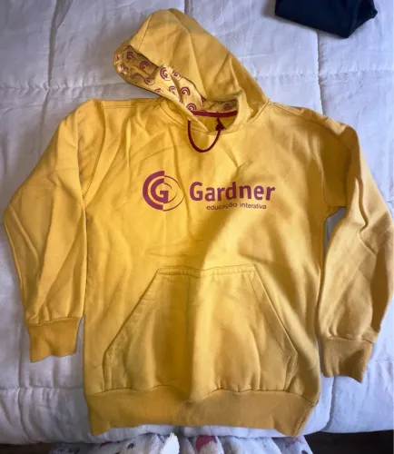 Uniforme do colégio Gardner