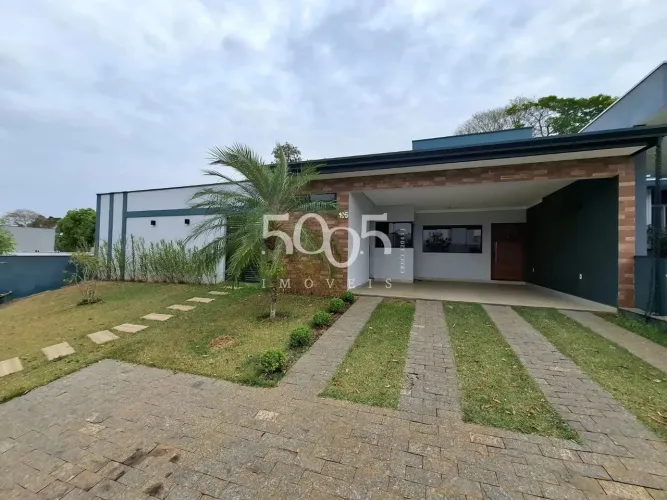 Casa à venda no Condomínio Piccolino em Salto, com 223m² e 3 quartos
