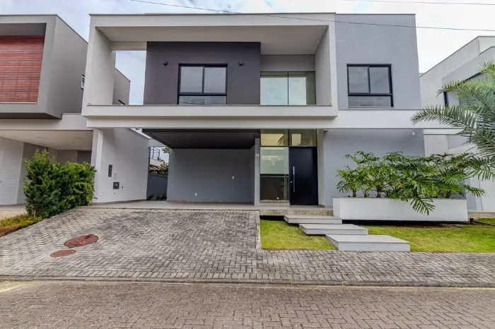 Casa em Condomínio na Barra em Balneário Camboriú