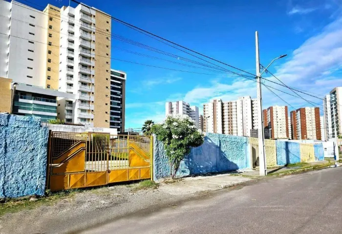 Terreno\Área para aluguel, Jardins - Aracaju/SE
