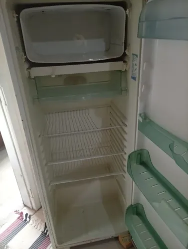 Máquinas para retirada de peças