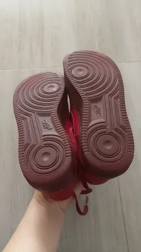Tênis Nike Air Force 1 Low Vermelho