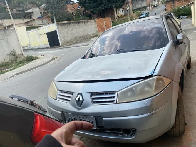 Capô  Renault Megan 2009