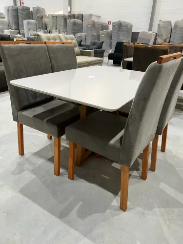 Mesa 1,20 com 4 Cadeiras de Madeira NOVO BLACK WOW
