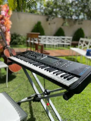 Teclado Yamaha MODX6 Plus