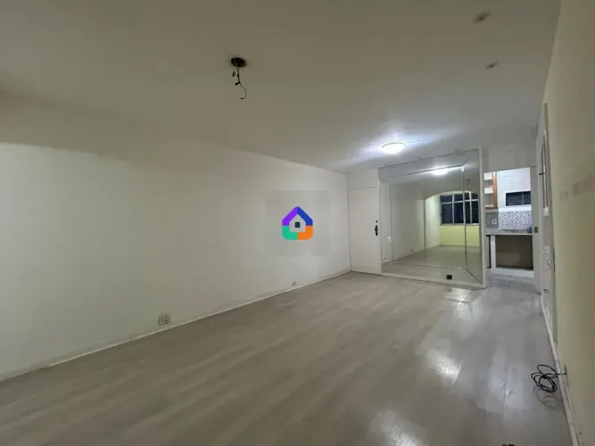 Apartamento com 2 quartos e 1 suíte no Flamengo