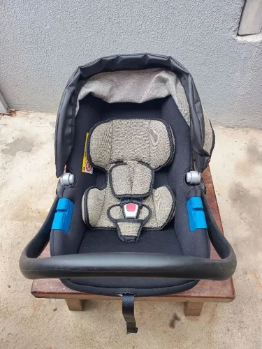 Bebê conforto 