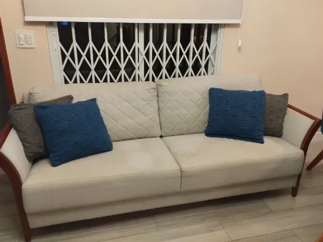 Sofá 3 lugares linho