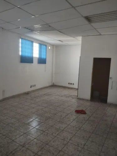 Salão para alugar em Osasco, Jardim Veloso, com 80 m²