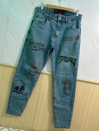 Calça jeans slim standard masculina 