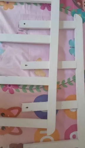 Par de Grades de madeira para cama infantil 