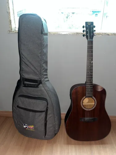 Vendo Violão Elétrico Gonzalez com Afinador Elétrico e Bolsa/Case para carregar