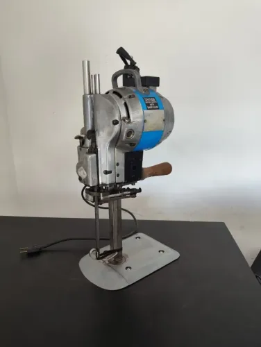 MAQUINA DE CORTE TECIDO EASTMAN BLUE STREAK II 10 POLEGADAS
