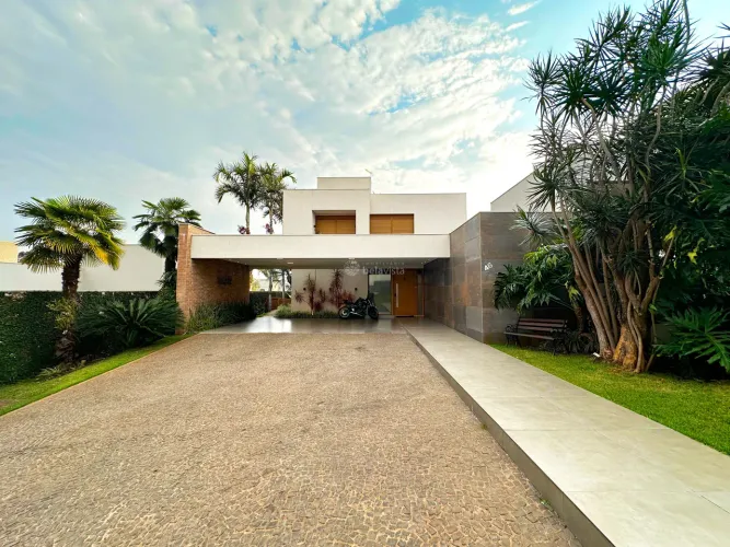 SOBRADO ALTO PADRÃO À VENDA - CONDOMÍNIO ITALIAN VILLE EM ARAPONGAS.