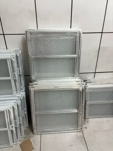 Basculante de alumínio ou ferro