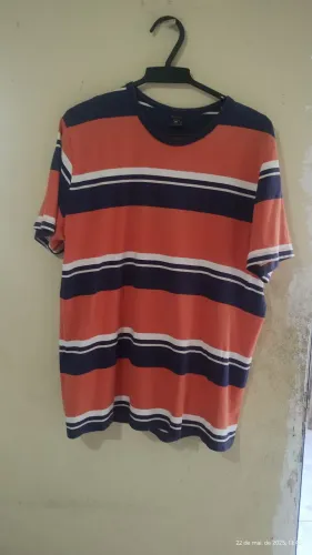 Camiseta listrada laranja e azul - polo play